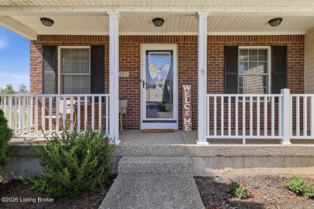 10204 Red Clover Ct, Louisville, KY 40228