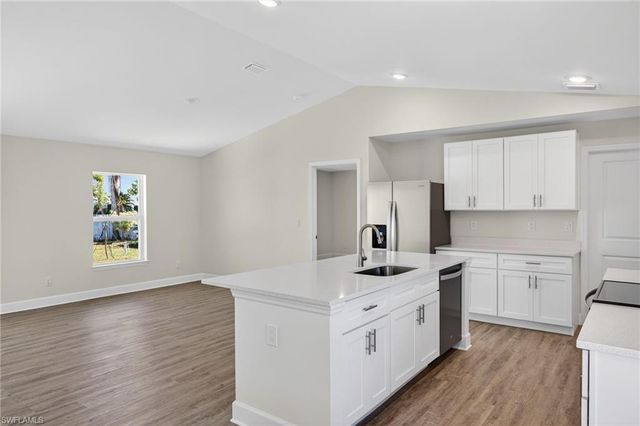 1219 NW 8th PL, Cape Coral, FL 33993