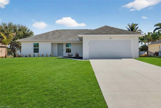 1219 NW 8th PL, Cape Coral, FL 33993