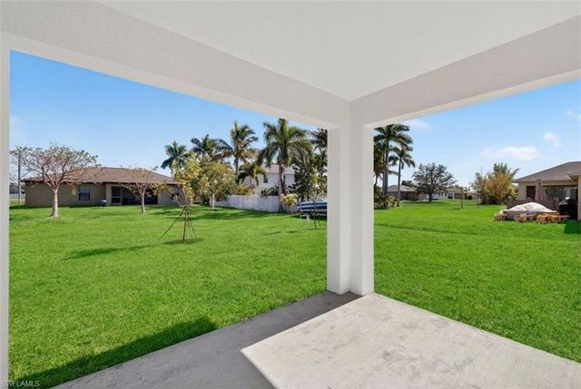 1219 NW 8th PL, Cape Coral, FL 33993