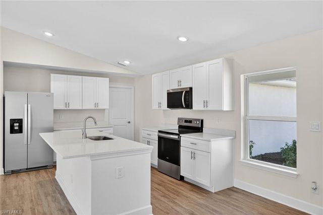 1219 NW 8th PL, Cape Coral, FL 33993