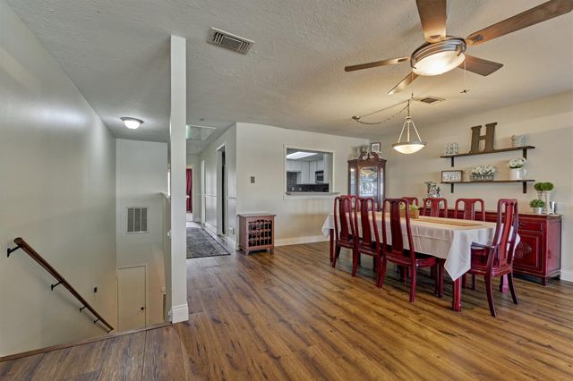 39 Regency Point, Conroe, TX 77356