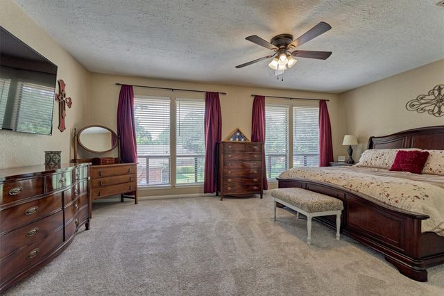 39 Regency Point, Conroe, TX 77356