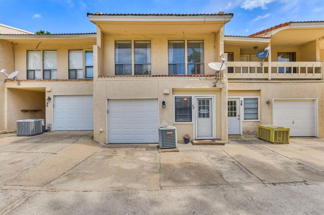39 Regency Point, Conroe, TX 77356