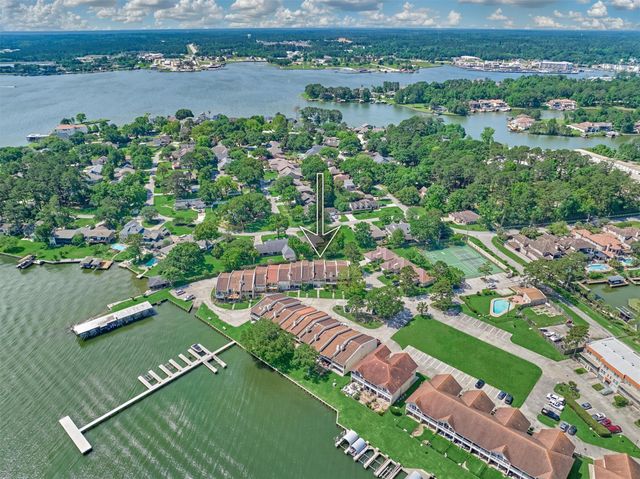 39 Regency Point, Conroe, TX 77356