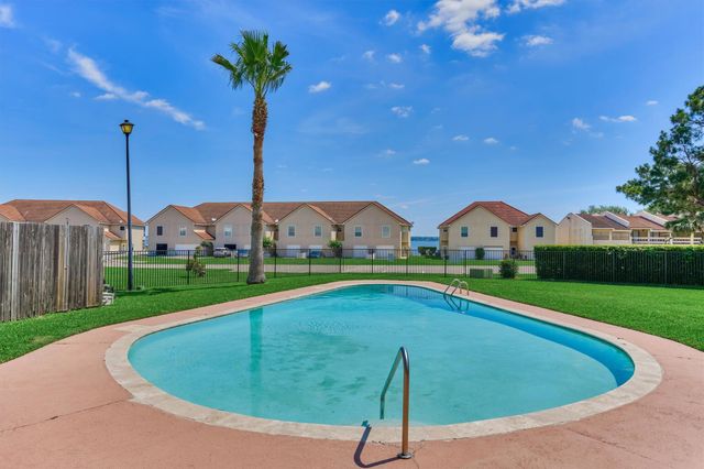 39 Regency Point, Conroe, TX 77356