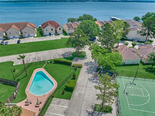 39 Regency Point, Conroe, TX 77356