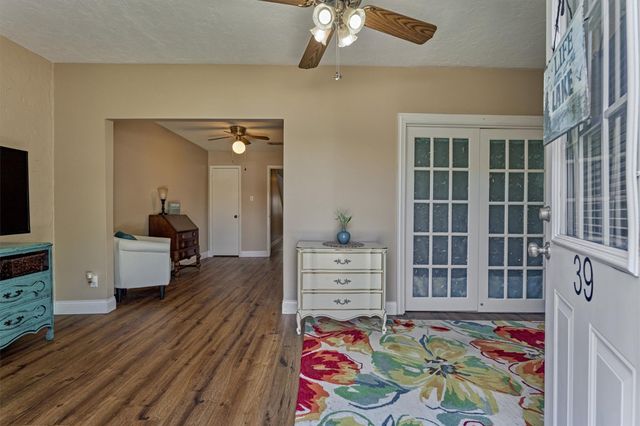 39 Regency Point, Conroe, TX 77356
