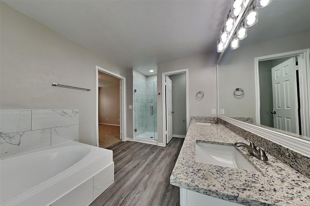 9411 Bayou Bluff Drive, Spring, TX 77379