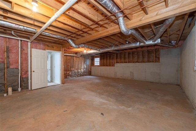 1310 Cobblestone Lane, Woodstock, GA 30189