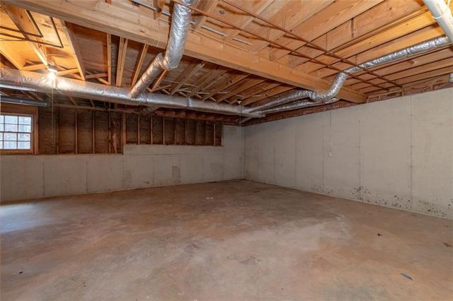 1310 Cobblestone Lane, Woodstock, GA 30189