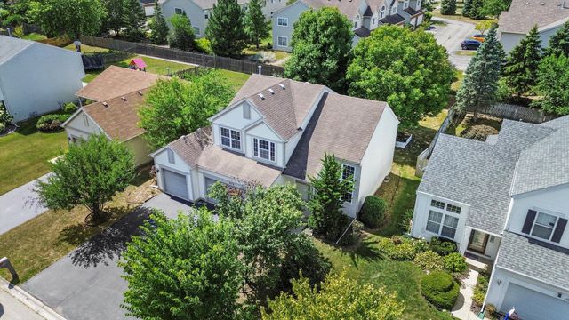 372 White Tail Drive, Grayslake, IL 60030
