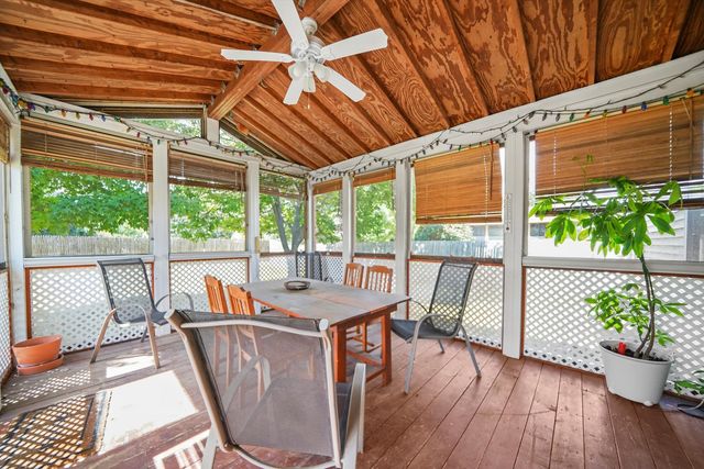372 White Tail Drive, Grayslake, IL 60030