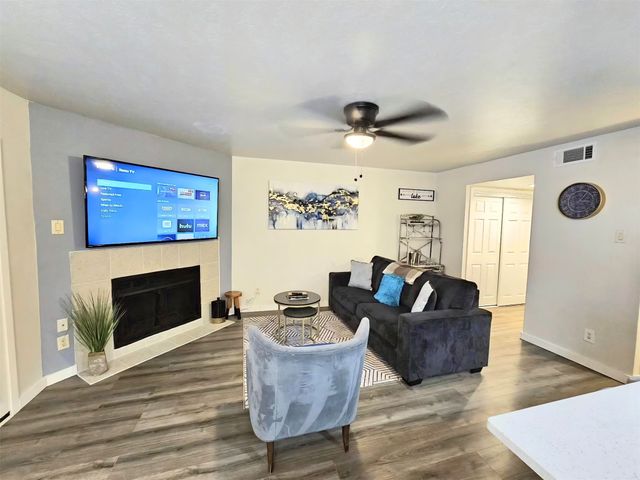 4460 Chaha Road 101, Garland, TX 75043