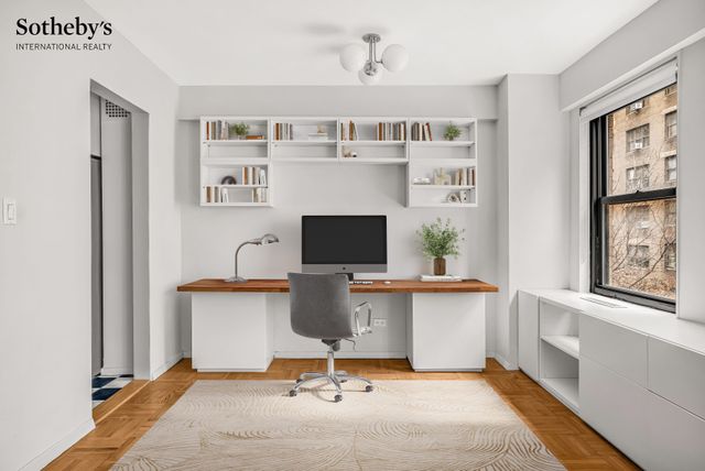 150 E 56th St Apt 4C, New York City, NY 10022