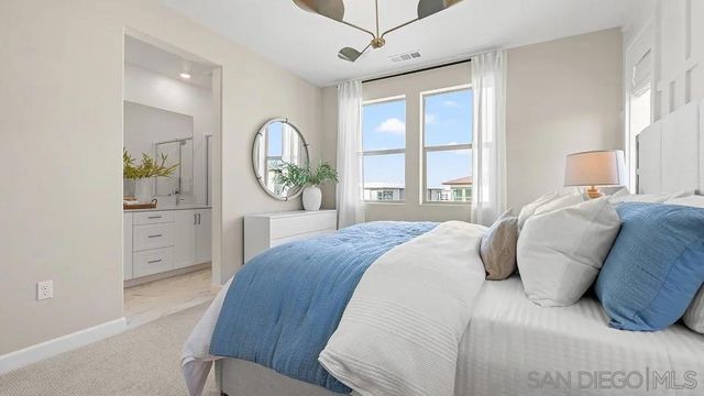 379 Honeysuckle, Oceanside, CA 92057