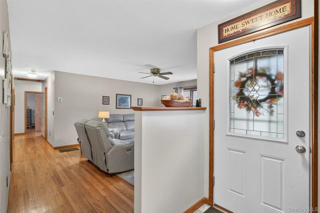 10 Carly Drive, Highland, NY 12528