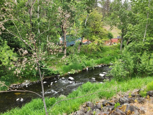 305 North Main, Peck, ID 83545