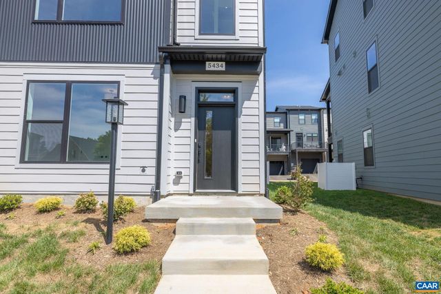 5434 GOLF DR, Crozet, VA 22932
