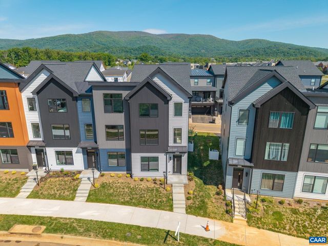 5434 GOLF DR, Crozet, VA 22932