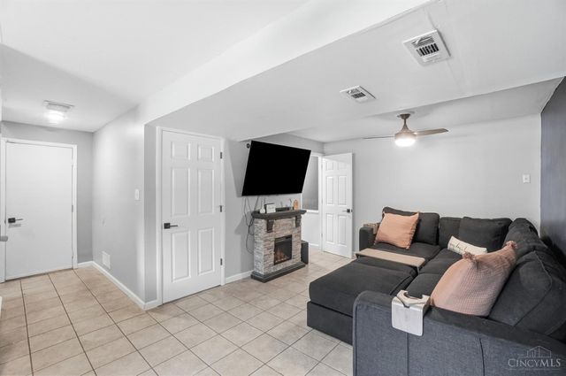 5673 Planet Drive, Fairfield Twp, OH 45014