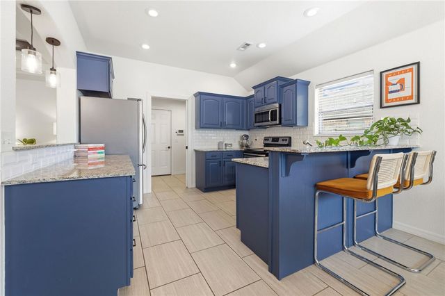 3494 Foxtail Lily Lane, Fayetteville, AR 72704