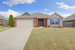 3494 Foxtail Lily Lane, Fayetteville, AR 72704