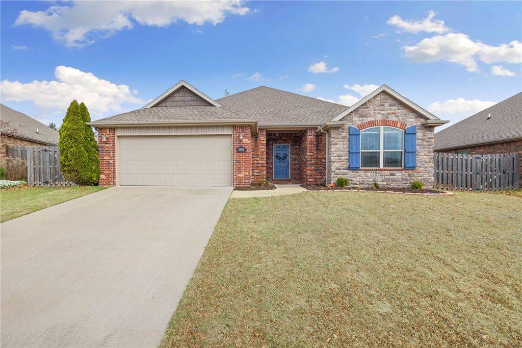 3494 Foxtail Lily Lane, Fayetteville, AR 72704