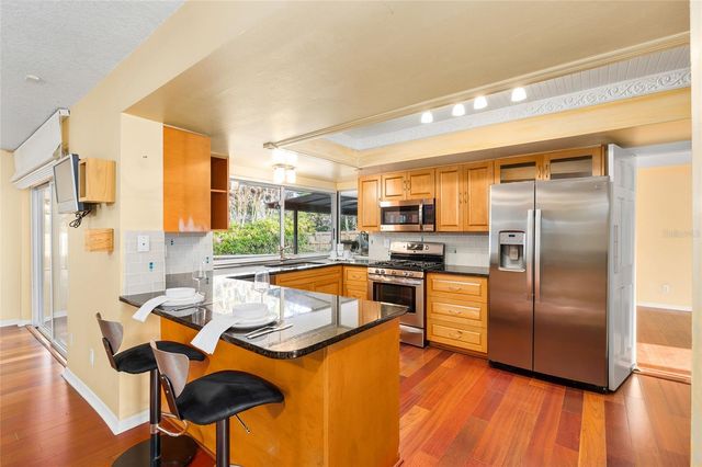 631 GILLETTE AVENUE, Temple Terrace, FL 33617