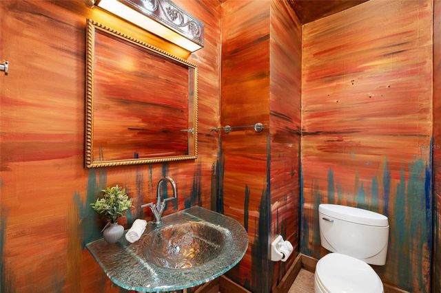 631 GILLETTE AVENUE, Temple Terrace, FL 33617