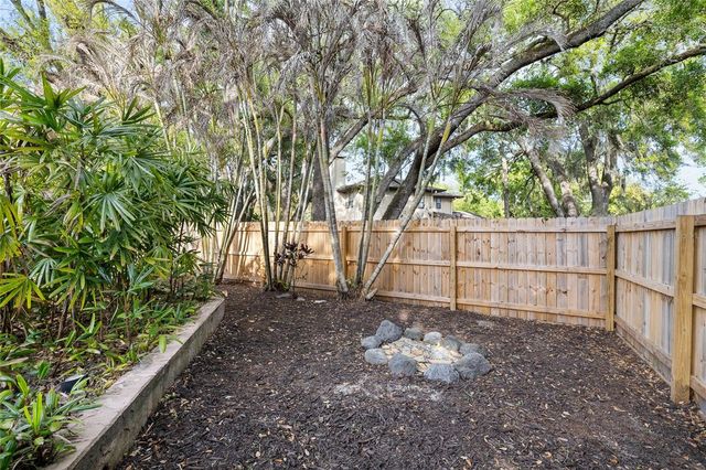 631 GILLETTE AVENUE, Temple Terrace, FL 33617