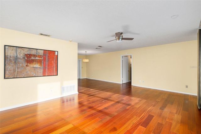 631 GILLETTE AVENUE, Temple Terrace, FL 33617