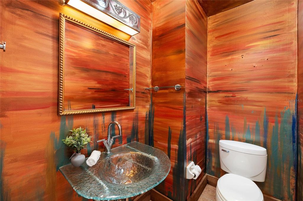 Image 22 of property listing at 631 GILLETTE AVENUE, Temple Terrace, FL 33617