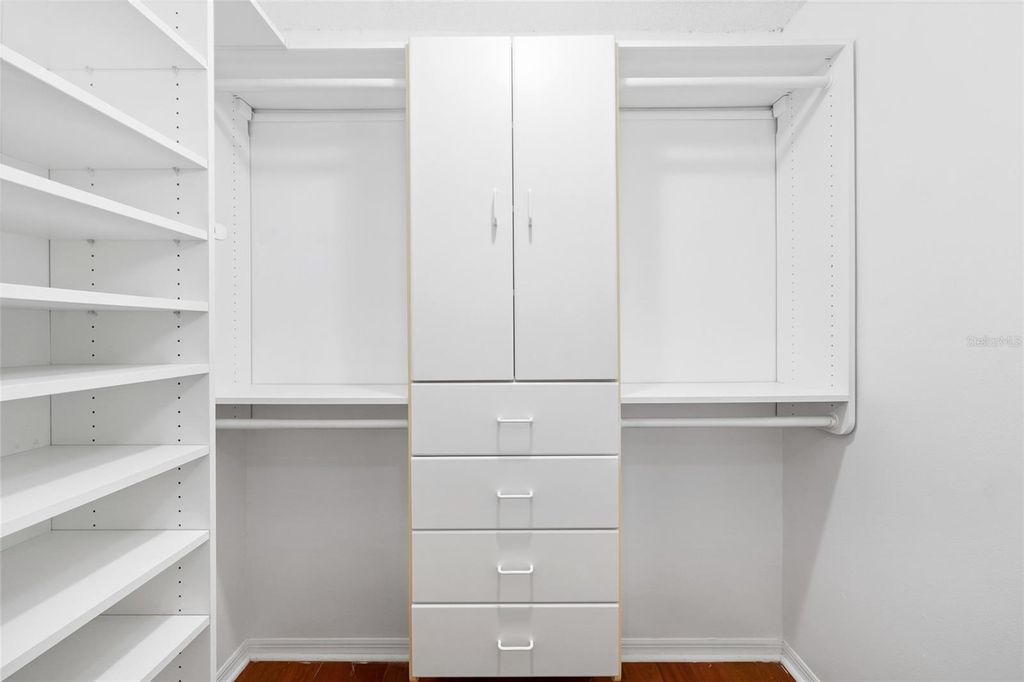 Image 30 of property listing at 631 GILLETTE AVENUE, Temple Terrace, FL 33617