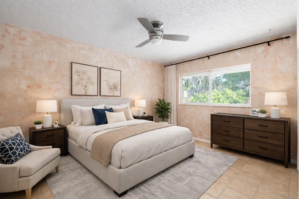 Image 32 of property listing at 631 GILLETTE AVENUE, Temple Terrace, FL 33617