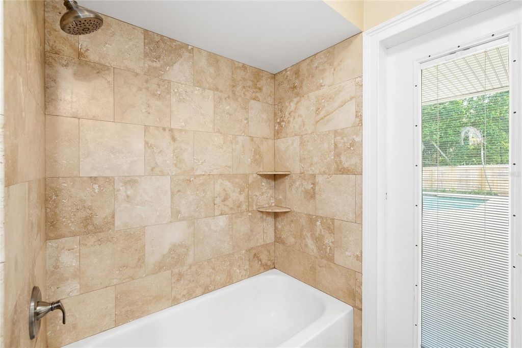 Image 39 of property listing at 631 GILLETTE AVENUE, Temple Terrace, FL 33617