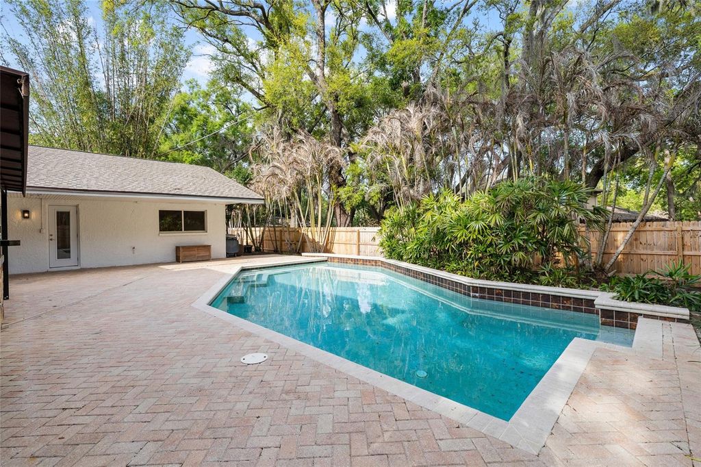 Image 45 of property listing at 631 GILLETTE AVENUE, Temple Terrace, FL 33617