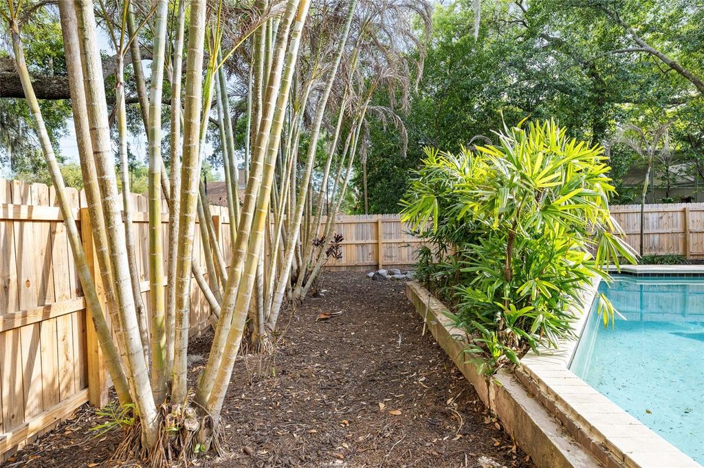 Image 49 of property listing at 631 GILLETTE AVENUE, Temple Terrace, FL 33617