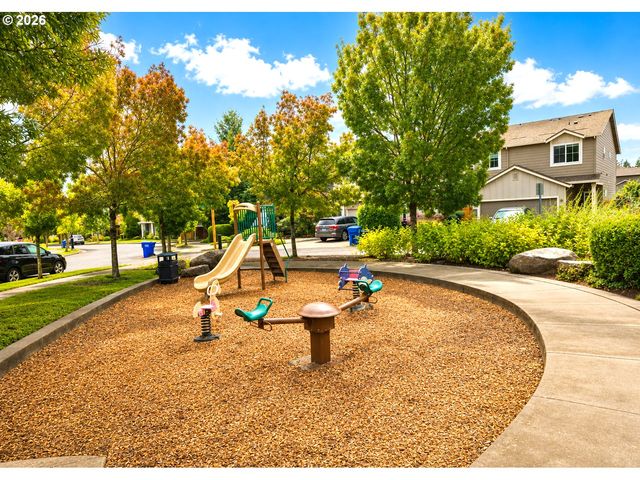 15920 Se STARLING Ct, Clackamas, OR 97015