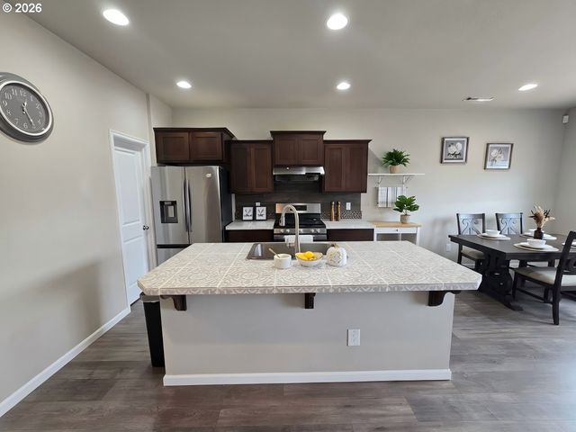 15920 Se STARLING Ct, Clackamas, OR 97015