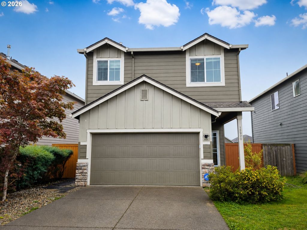 15920 Se STARLING Ct, Clackamas, OR 97015