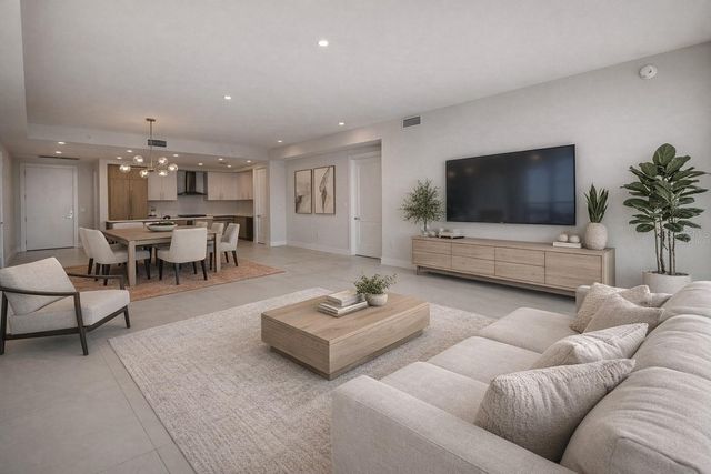 275 1ST AVENUE 3807, St Petersburg, FL 33701