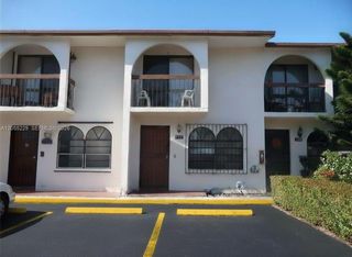 1082 W 79th Street 25, Hialeah, FL 33014