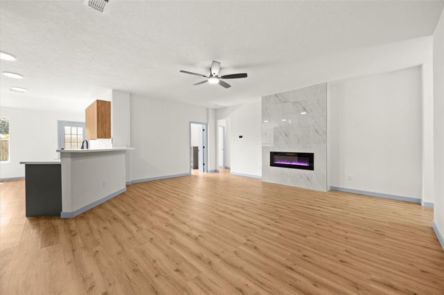 9518 Belleclaire Lane, Houston, TX 77044