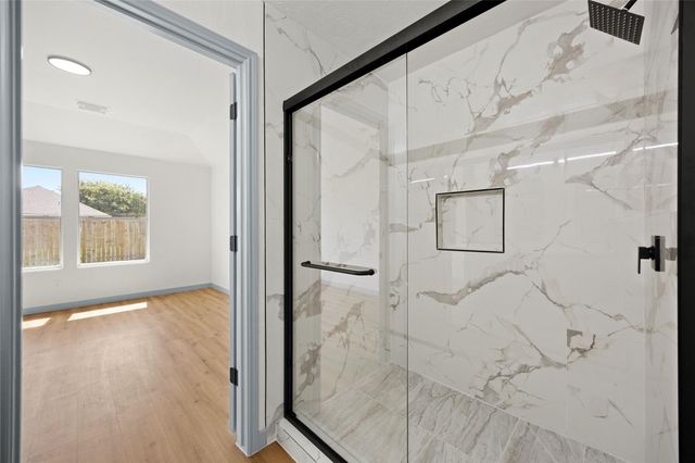 9518 Belleclaire Lane, Houston, TX 77044