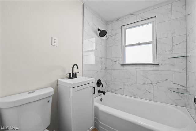 46175 Middle Ridge Road, Amherst, OH 44001