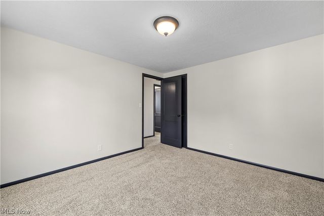 46175 Middle Ridge Road, Amherst, OH 44001