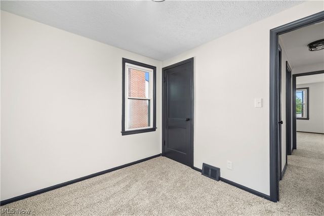46175 Middle Ridge Road, Amherst, OH 44001