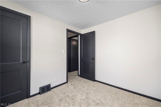 46175 Middle Ridge Road, Amherst, OH 44001