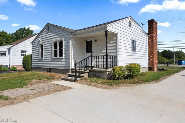 46175 Middle Ridge Road, Amherst, OH 44001